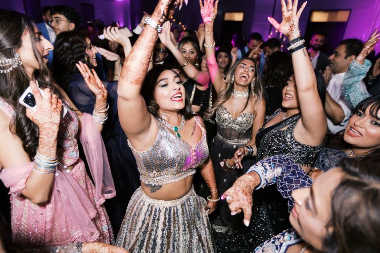 Wedding open dancefloor